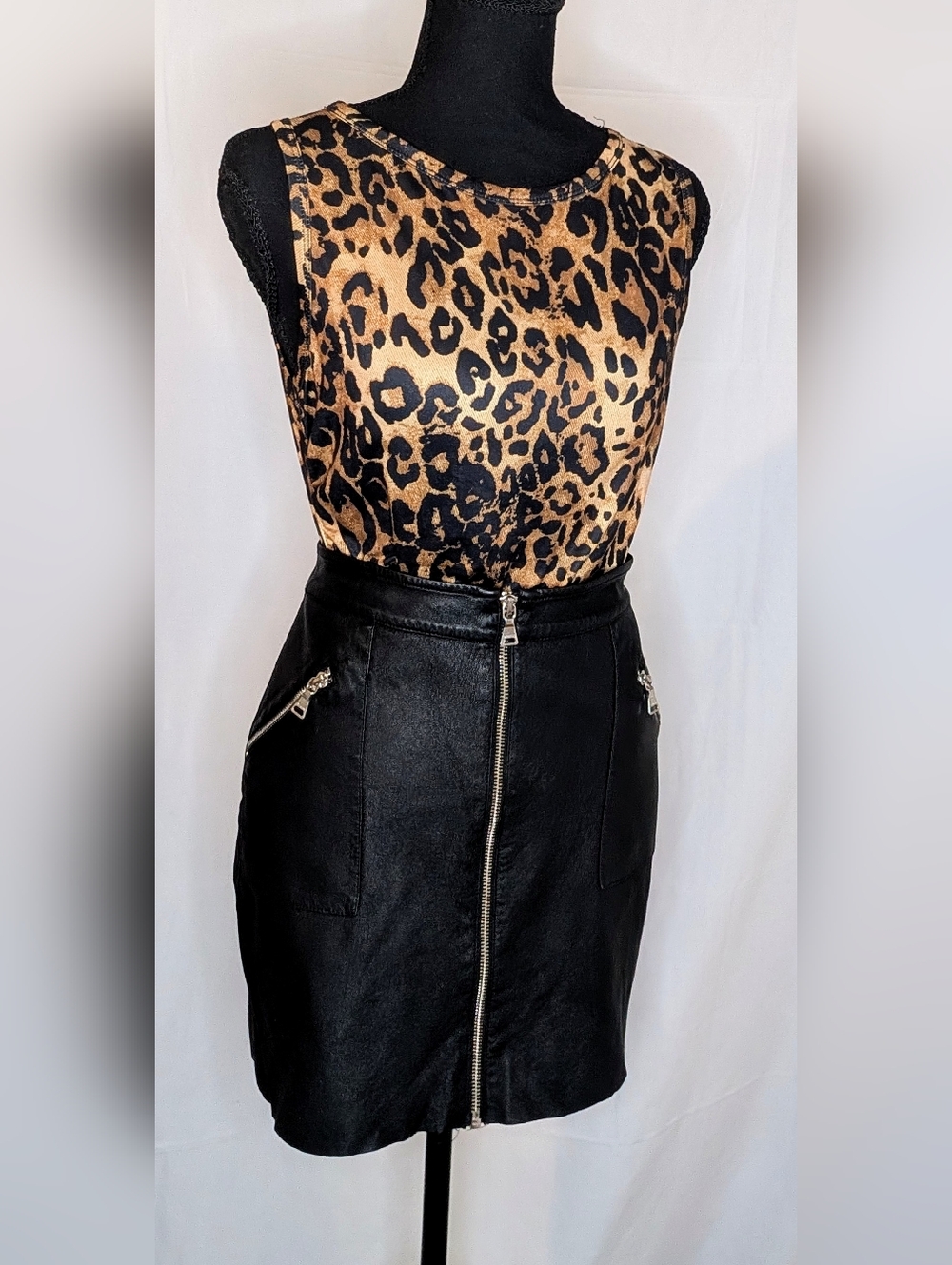 Express Black Faux Leather Moto Mini Skirt Silver Zippers Y2K Size 2